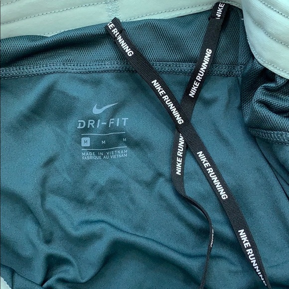 NIKE RUNNING DRI-FIT WMNS athletic shorts - Picture 4 of 9